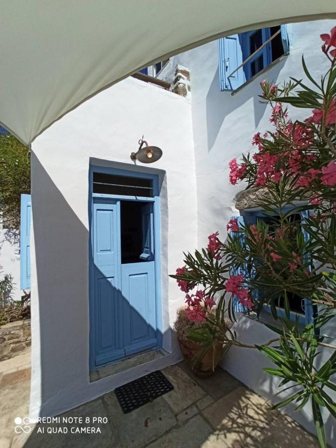 Traditional Stone House With Breathtaking View Serifos Town Zewnętrze zdjęcie